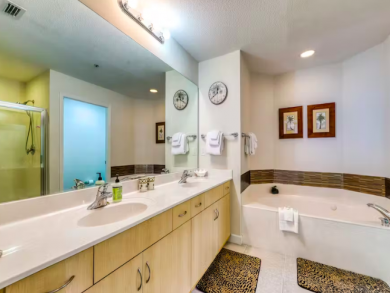 Beachfront Condo with Unbeatable view